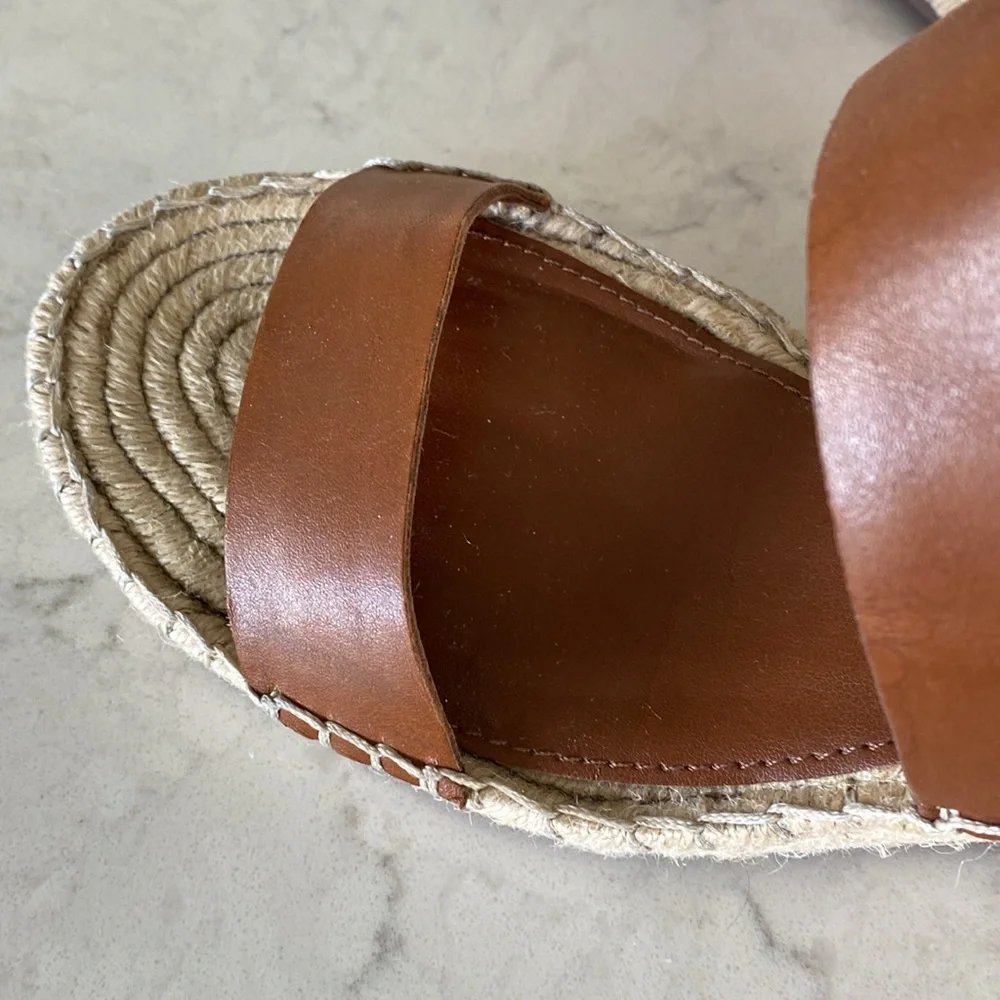 Vince Camuto  Laminda Wedge Espadrilles tan size 9 1/2